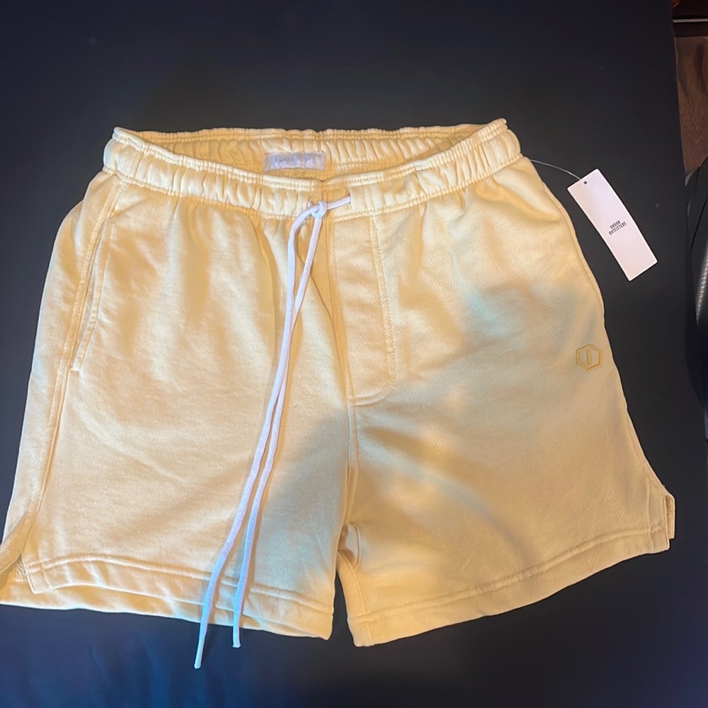 Yellow Urban Outfitters Shorts (Medium)